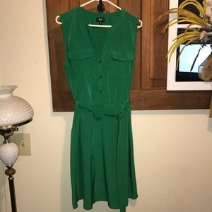 Gorgeous Kelly green dress